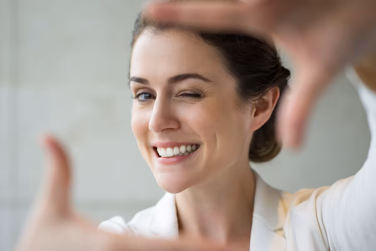 Toxina Botulínica vs Ácido Hialurónico: ¿Cuál Elegir? - Artículo sobre medicina estética en Madrid